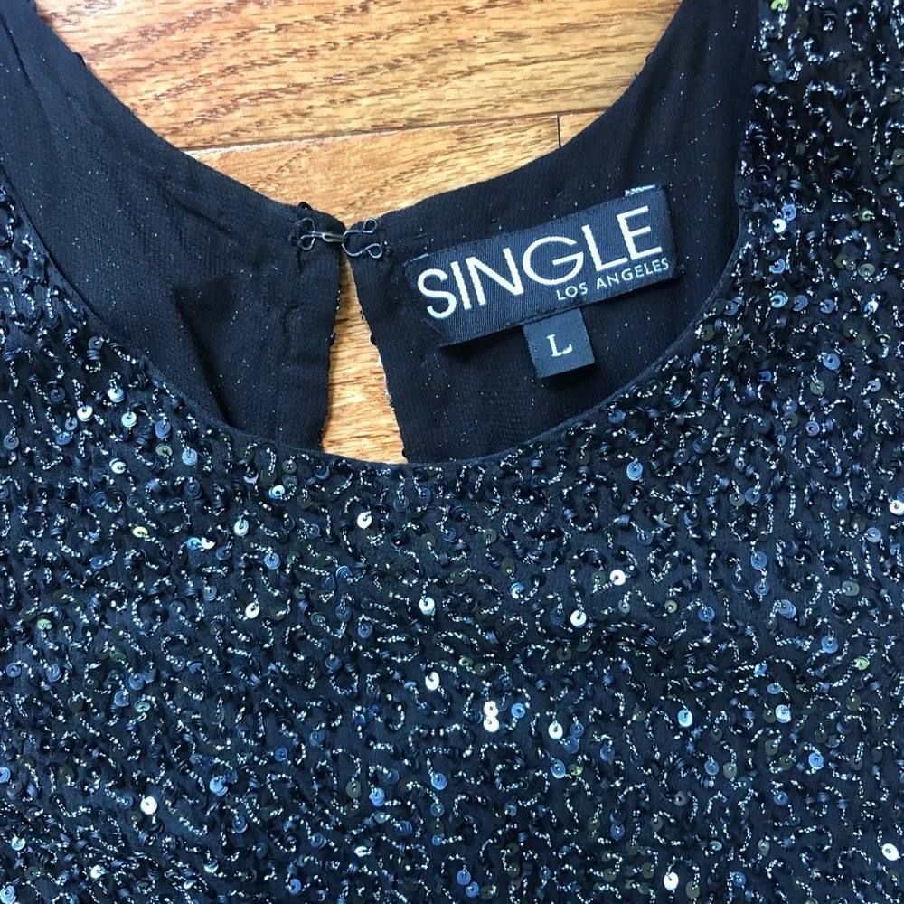 Single Dress - Picture 3 of 4